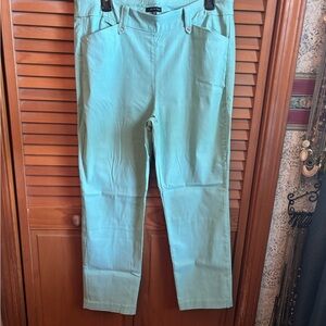 Violets & Roses Mint Green Casual Crop Pants Size 16/33